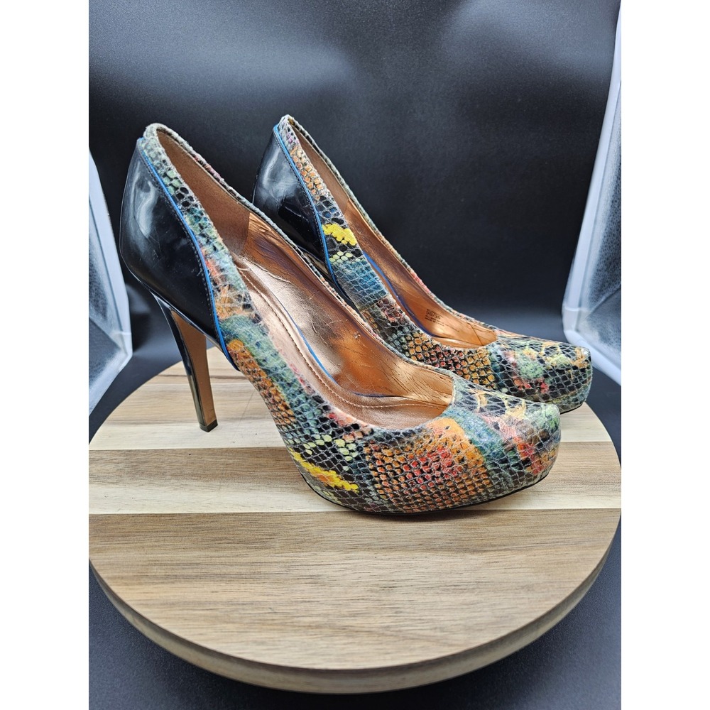 BCBG Multi Colored Faux Snake Skin Heels Womens‎ Size 9